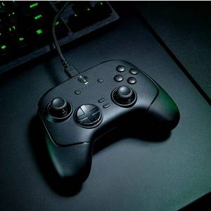 בקר קווי | Razer Wolverine V3 Tournament Edition
