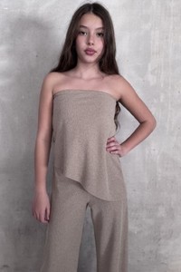 טופ סטרפלס נלי