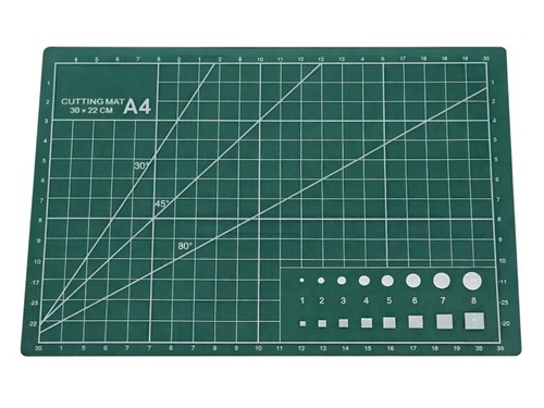משטח חיתוך מקצועי A4 לעבודות יצירה וסכיני חיתוך