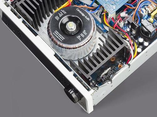 מגבר משולב נגן רשת Cambridge Audio Minx Xi