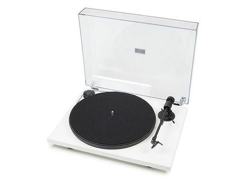 פטיפון מבית  Pro-Ject דגם Primary E