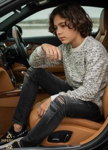 חולצת Imperium איכותית לילדים בעיצוב All-Over Print - מושלמת לעונת המעבר