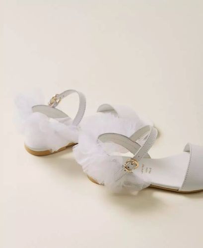 Girls’ leather sandals with tulle