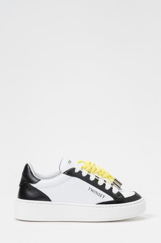 GIRLS SNEAKERS