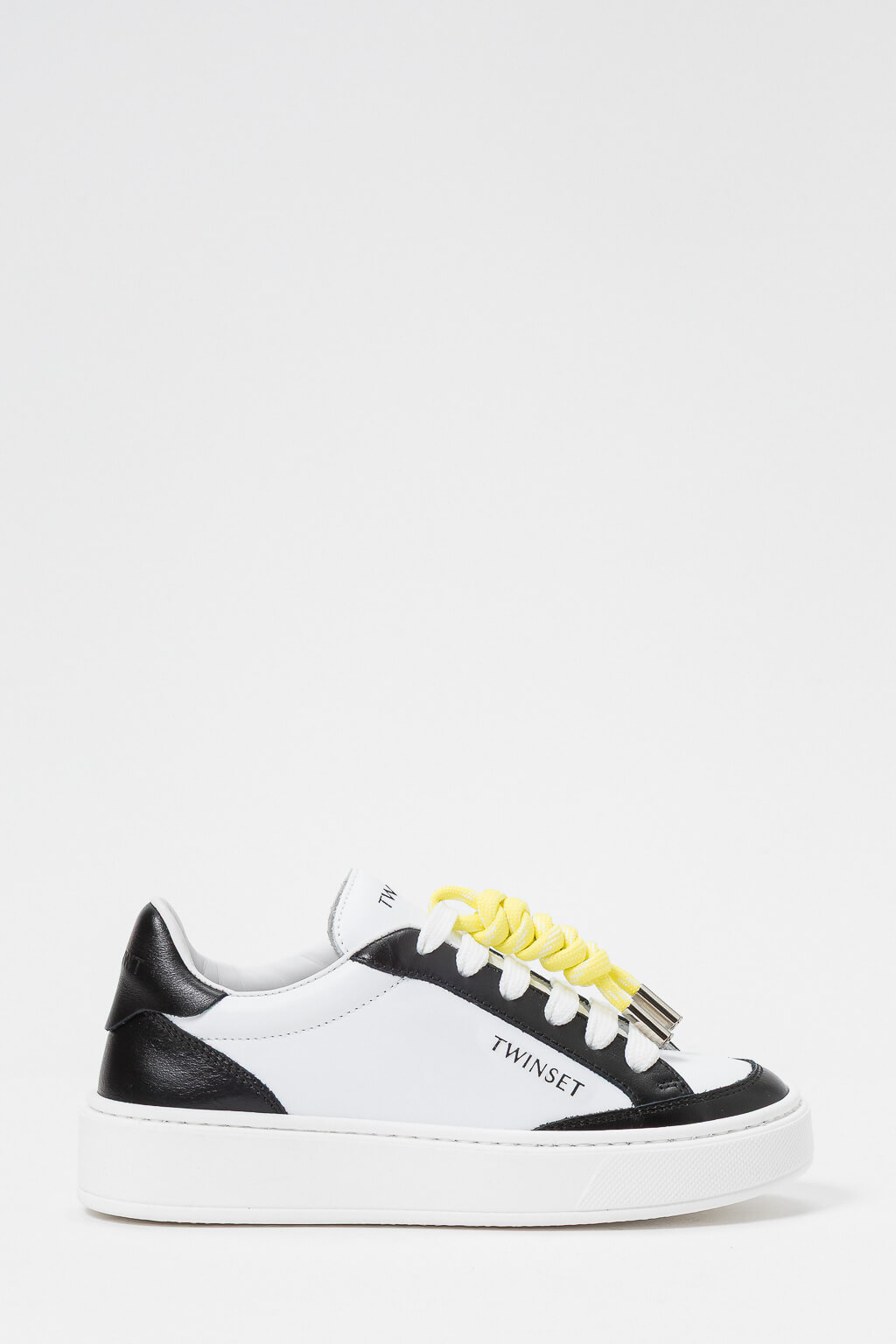 GIRLS SNEAKERS
