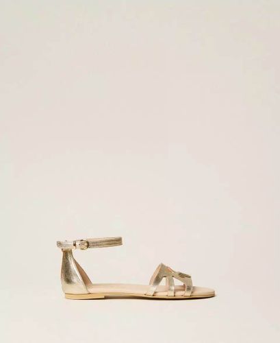 Laminated leather sandals with strap