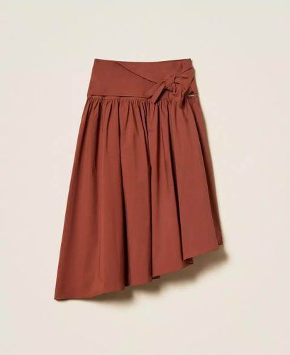 Asymmetric long poplin skirt