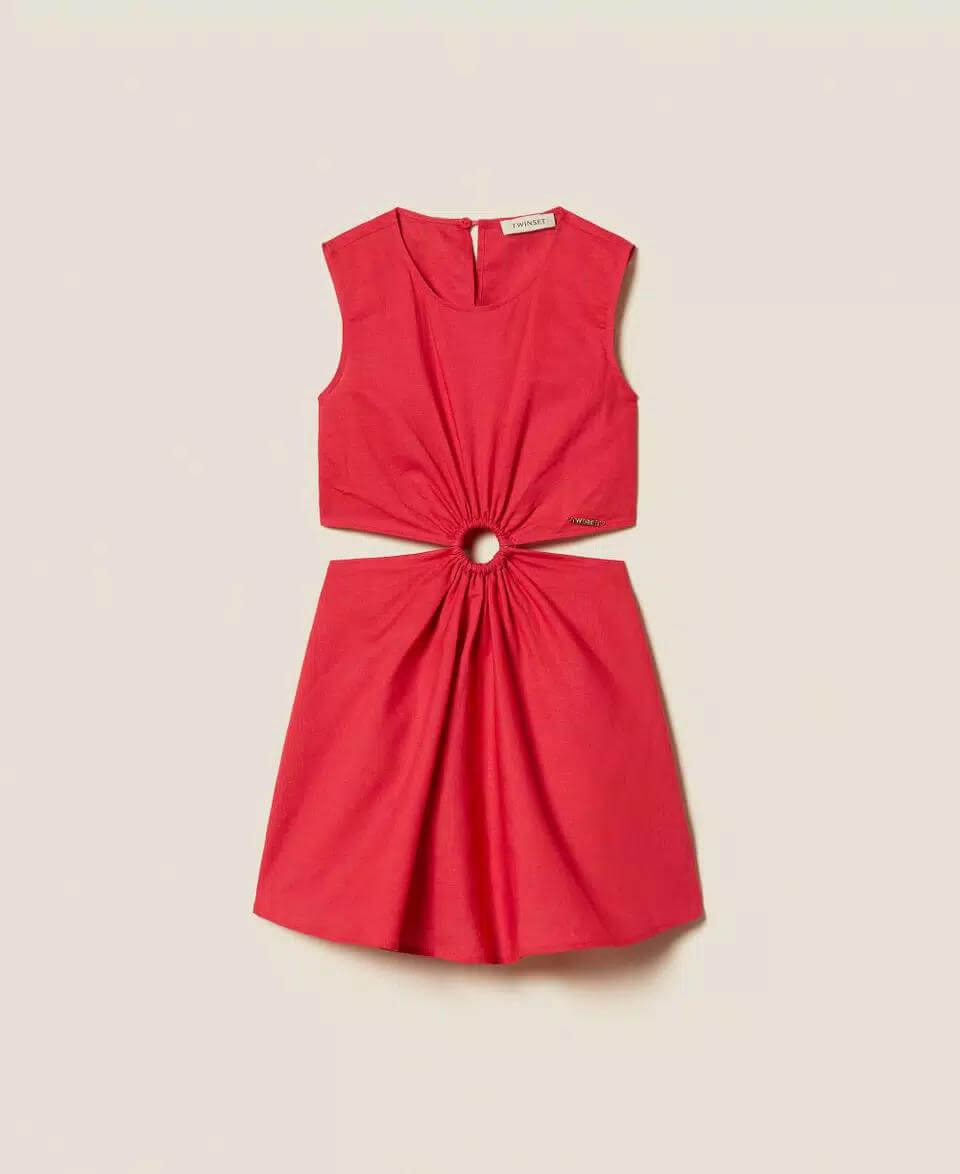 Short linen dress with cut-out