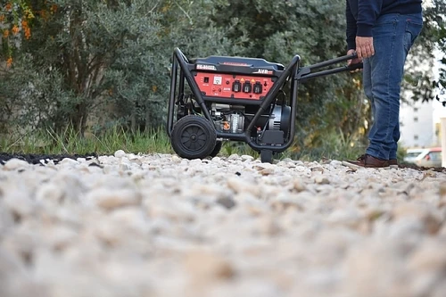 גנרטור בנזין כולל מייצב מתח 7000W דגם TG-8000SAVR T42006.A טרגט TARGET