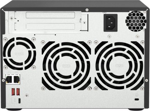 שרת QNAP TS-673A-8G