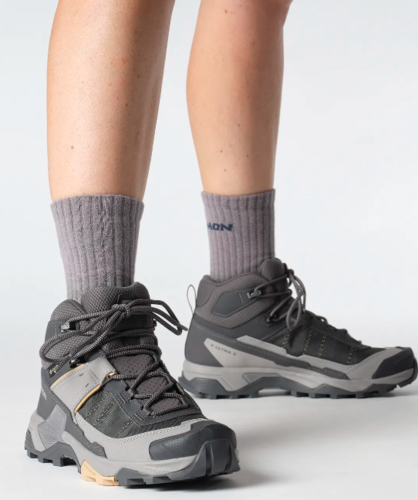  נעלי  טיולים לנשים X Ultra 5 Mid GTX SALOMON