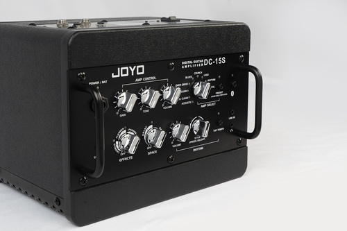 מגבר גיטרה דיגיטלי JOYO DC-15S - מגבר נטען 15 וואט עם 9 מודלי אמפ, בלוטות', לופר ומכונת תופים לחזרות והופעות