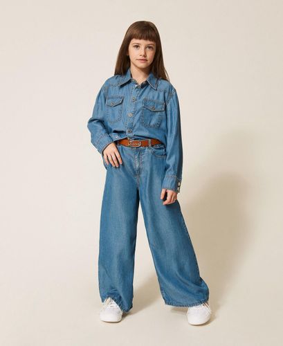 Wide-leg jeans with belt