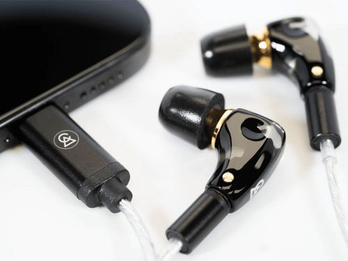 אוזניות IEM עם דרייבר סיליקון דינמי Campfire Axion