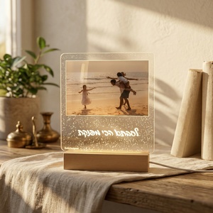 מסגרת עם תאורה לסבתא