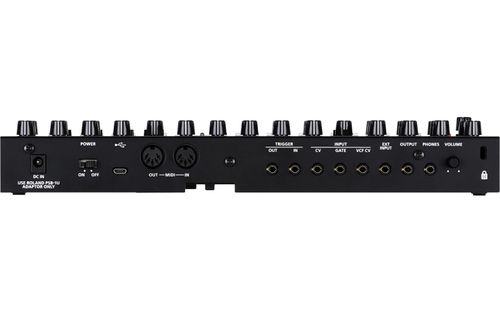 זוית נוספת Roland SE-02 Analog Synthesizer