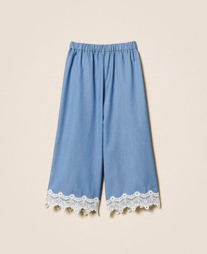 End-on-end cloth trousers with lace