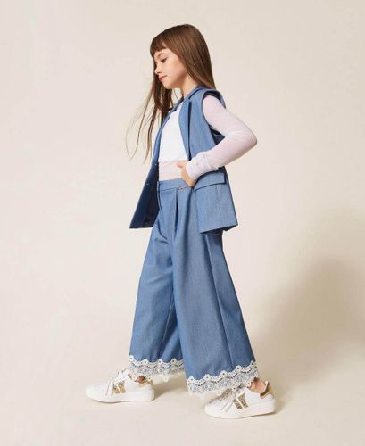 End-on-end cloth trousers with lace
