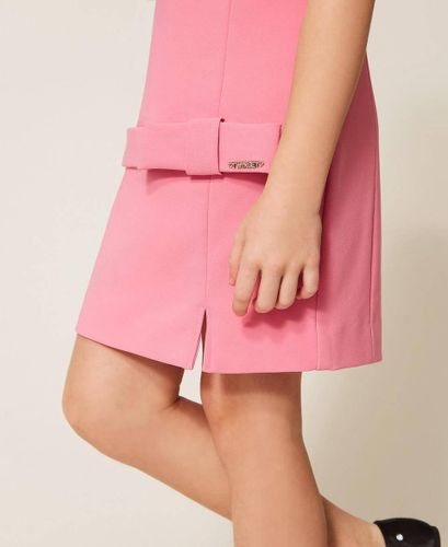 Short crêpe dress with bow