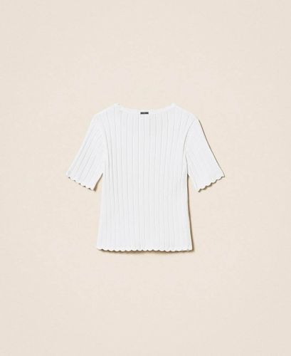 Fitted ribbed jumper
