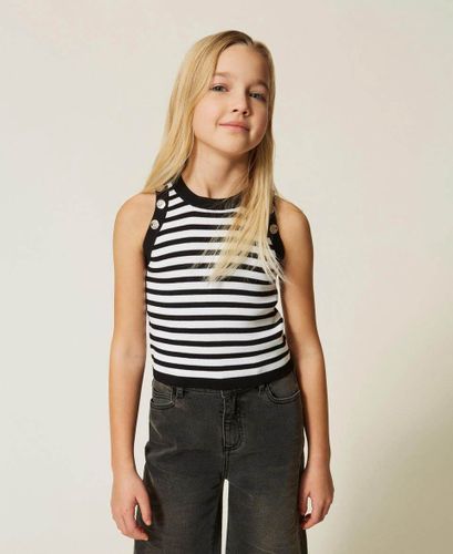 Knit top with buttons