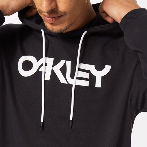 קפוצון Oakley B1B שחור לנוחות יומיומית