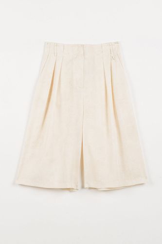 WOVEN SHORTS