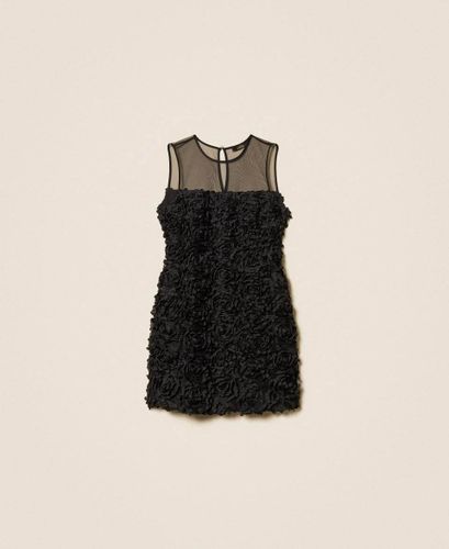 Short tulle dress with flowers
