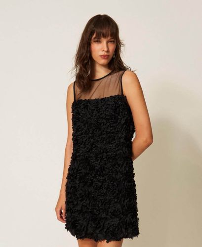 Short tulle dress with flowers
