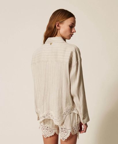 Linen blend jacquard shirt with lace