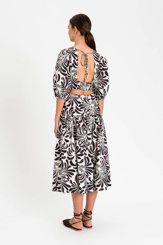 WOVEN SET