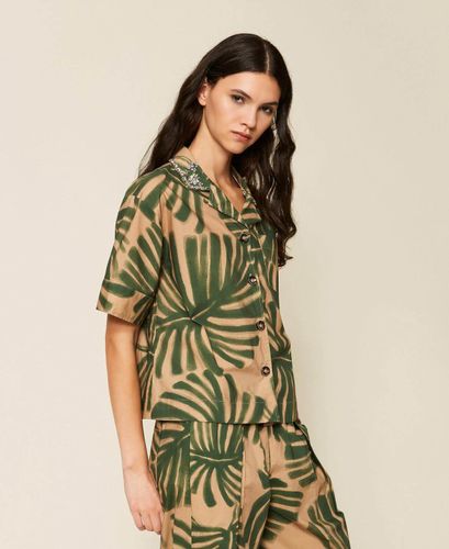 Poplin shirt with print and embroidery