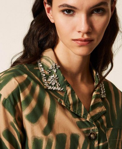 Poplin shirt with print and embroidery