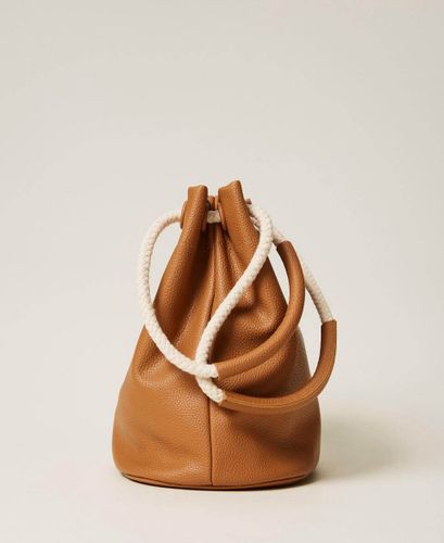 Bucket bag with rope handles