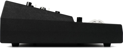 Moog Matriarch זווית 1