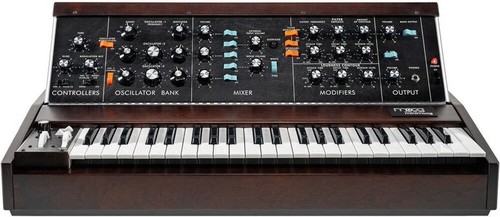 Moog Minimoog Model D זווית נוספת1