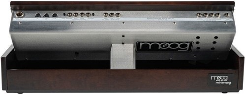 Moog Minimoog Model D זווית נוספת3