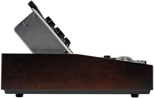 Moog Minimoog Model D זווית נוספת4