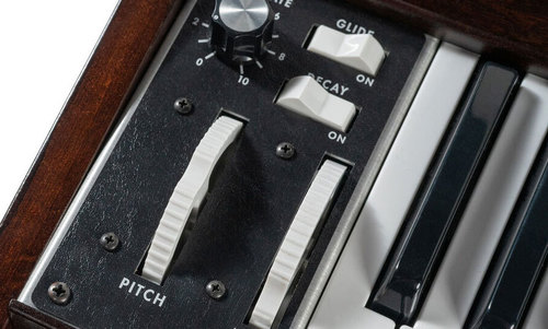 Moog Minimoog Model D זווית נוספת5