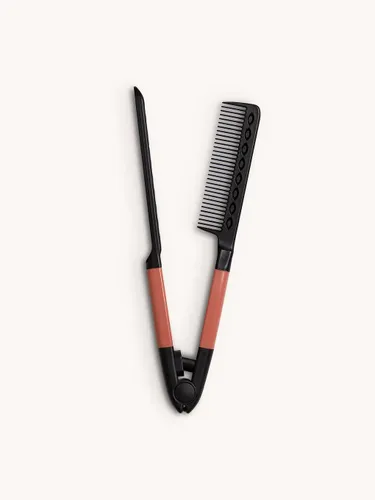 מחליק שיער טורמלין אינפרא אדום STYLISTA מבית Noa Kirel Beauty – כולל תיק נסיעות ואביזרים מתוך קולקציית ספא ופינוק (תצוגה מזווית עליונה) - עשוי מח