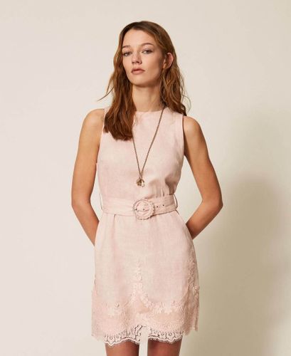Short linen dress with lace