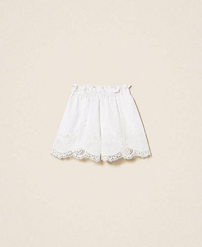 Linen shorts with lace COLOR PEARL ROSE