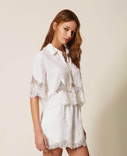 Linen shorts with lace COLOR PEARL ROSE