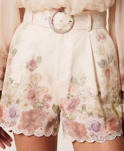 Linen floral shorts with embroidery