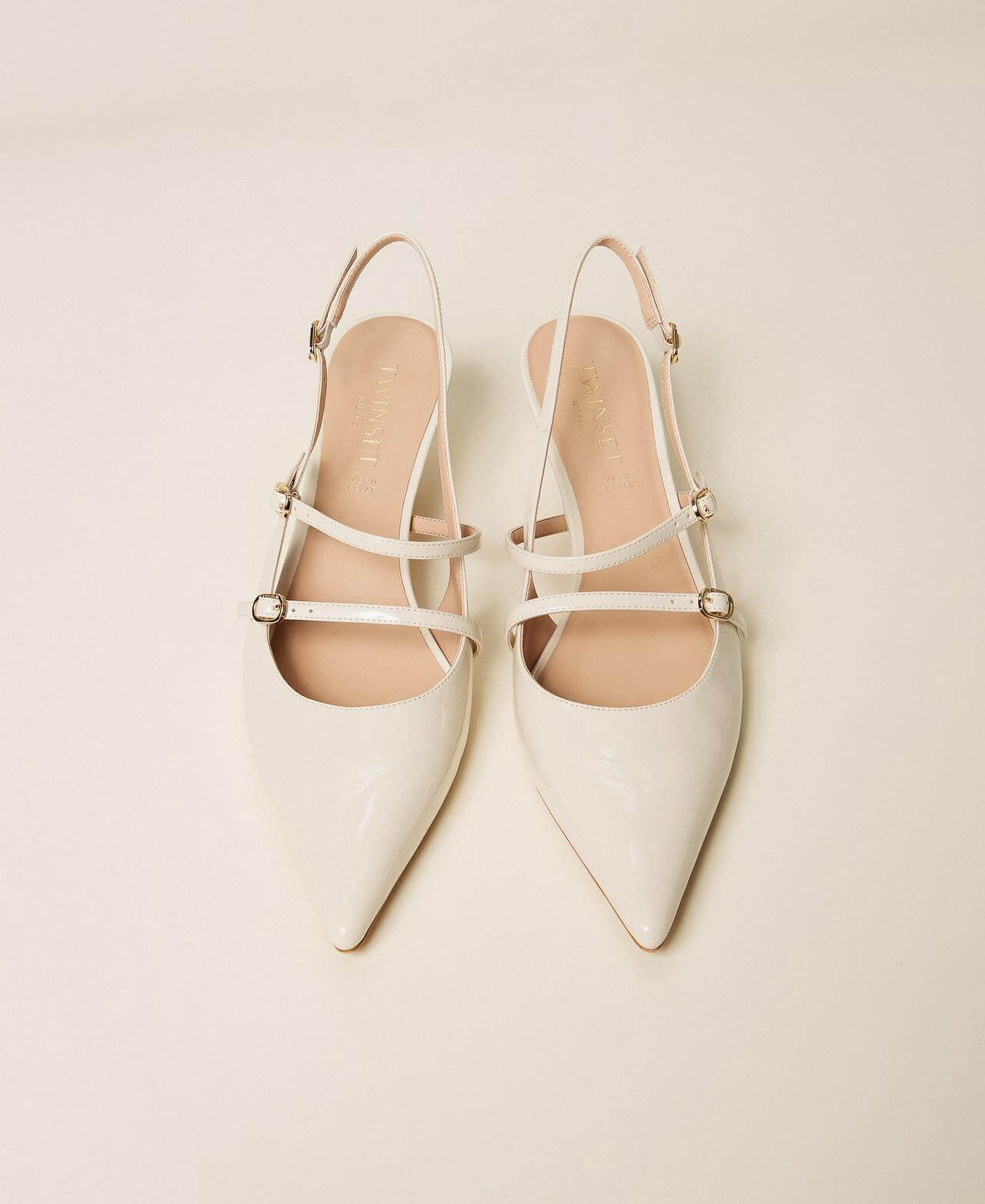 Sling back court shoes with straps