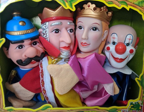 סט 4 בובות תאטרון - משפחה מלכותית