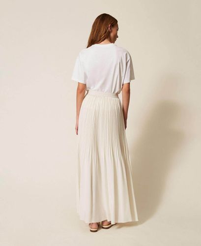 Pleated crêpe de Chine long skirt