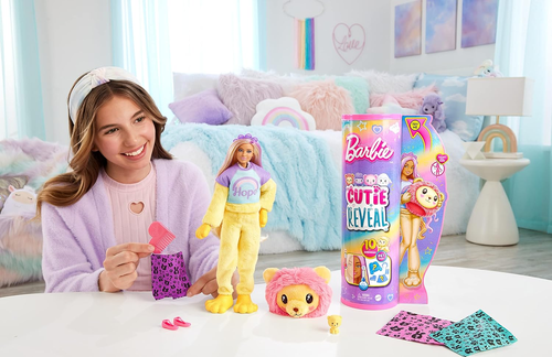 בובת ברבי סדרת Cutie עם תחפושת לביאה פרוותית ו 10 הפתעות וחיית מחמד