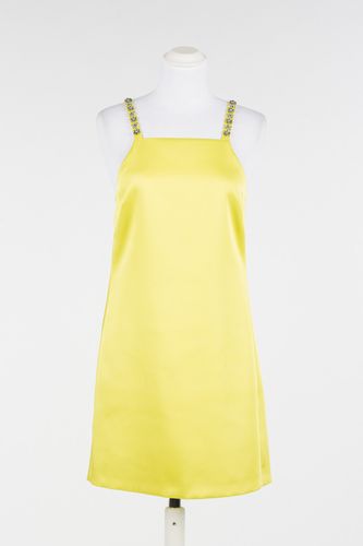 Short duchesse dress with embroidery