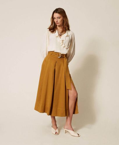 Long twill skirt with belt